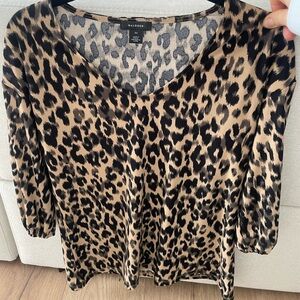 Halogen Leopard Print V-Neck Top | XS